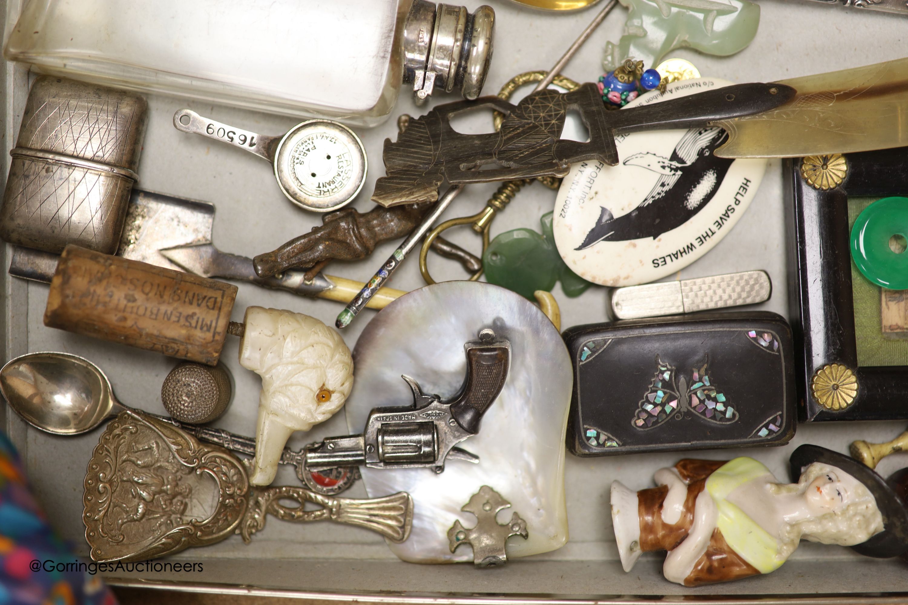 A large quantity of mixed collectables